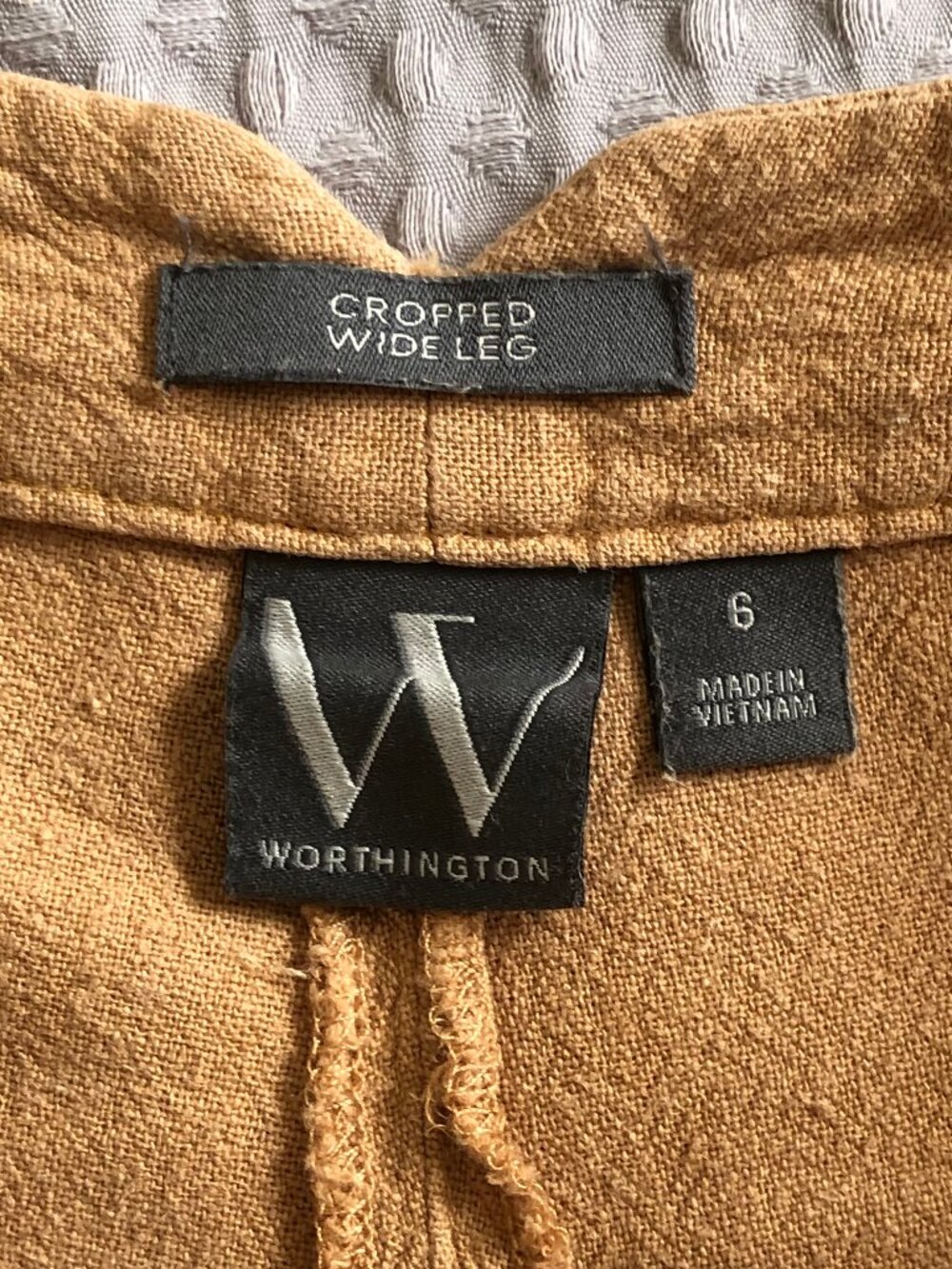 Worthington Cropped Wide Leg Mustard Pants - Size 6 - Picture 7 of 10